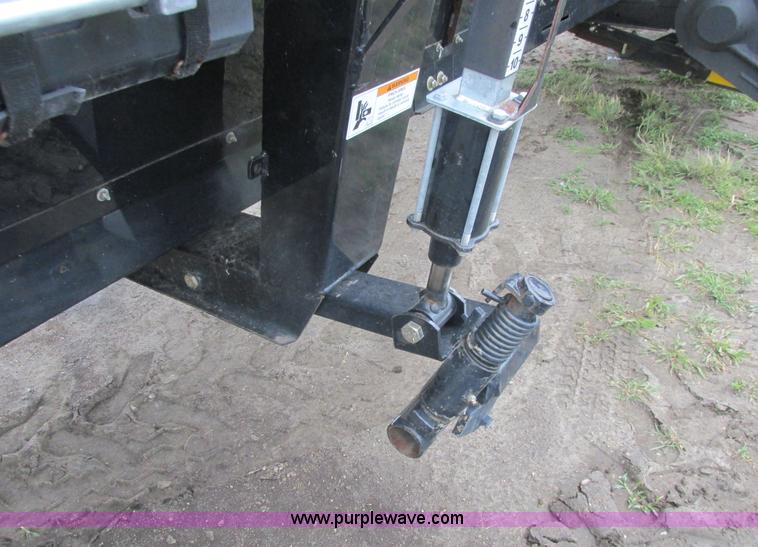 image for item A8735 2009 Honey Bee SP40 draper head