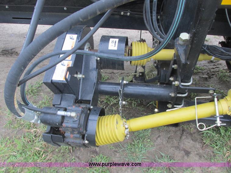 image for item A8735 2009 Honey Bee SP40 draper head