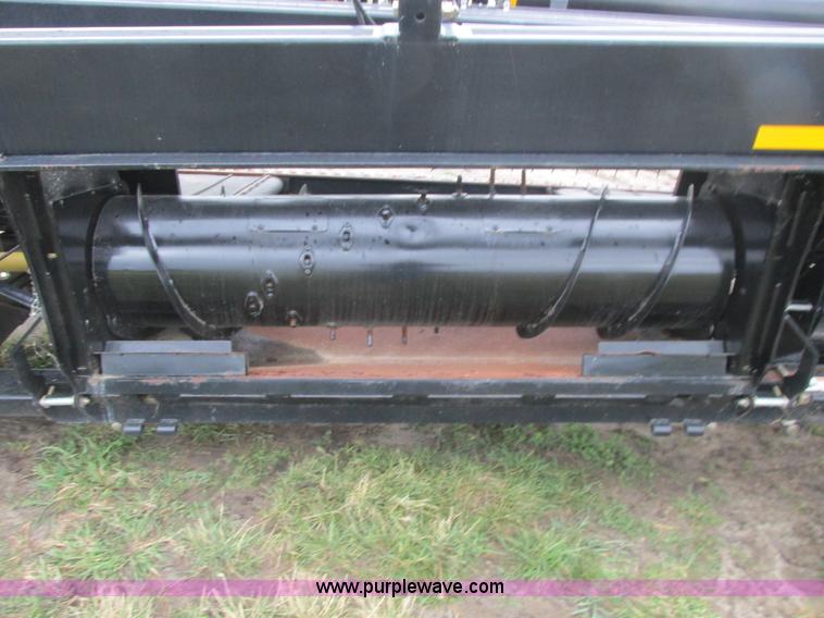 image for item A8735 2009 Honey Bee SP40 draper head