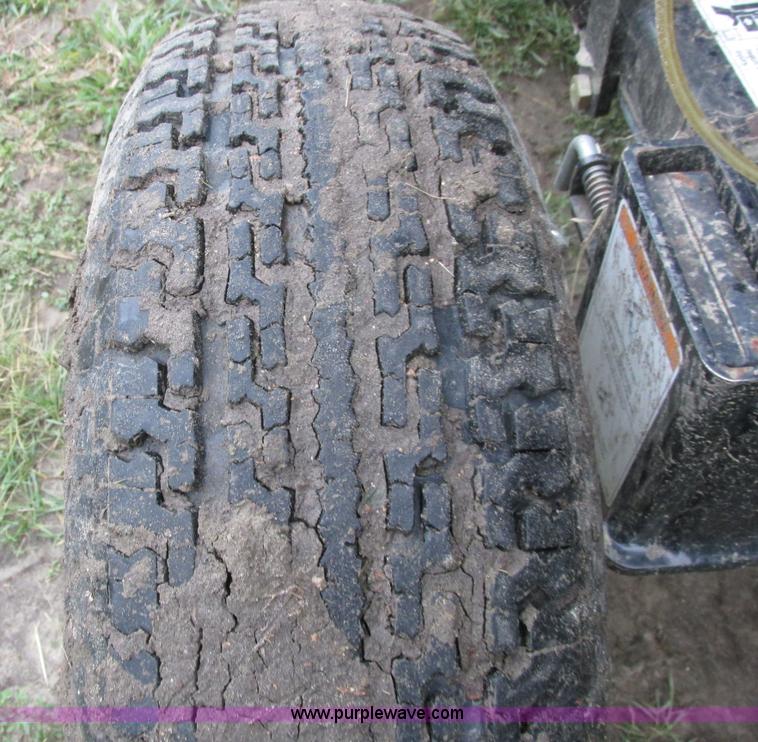 image for item A8735 2009 Honey Bee SP40 draper head