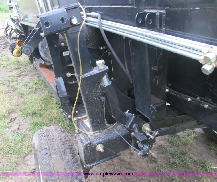 image for item A8735 2009 Honey Bee SP40 draper head