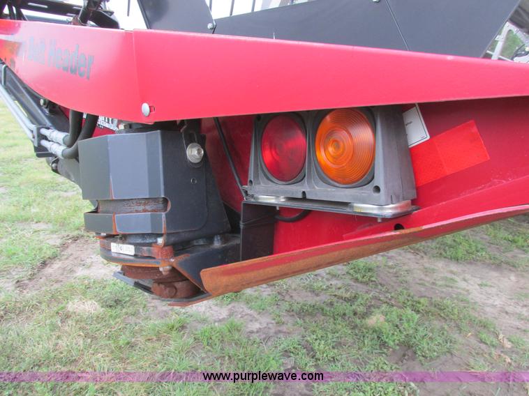 image for item A8735 2009 Honey Bee SP40 draper head