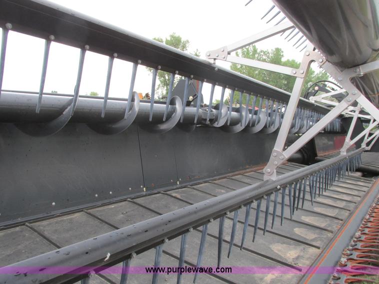 image for item A8735 2009 Honey Bee SP40 draper head