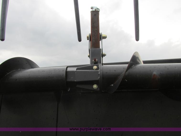 image for item A8735 2009 Honey Bee SP40 draper head