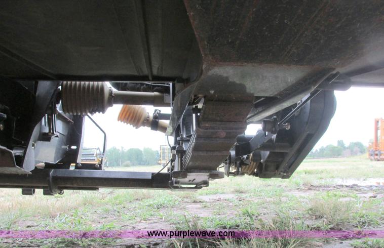 image for item A8735 2009 Honey Bee SP40 draper head