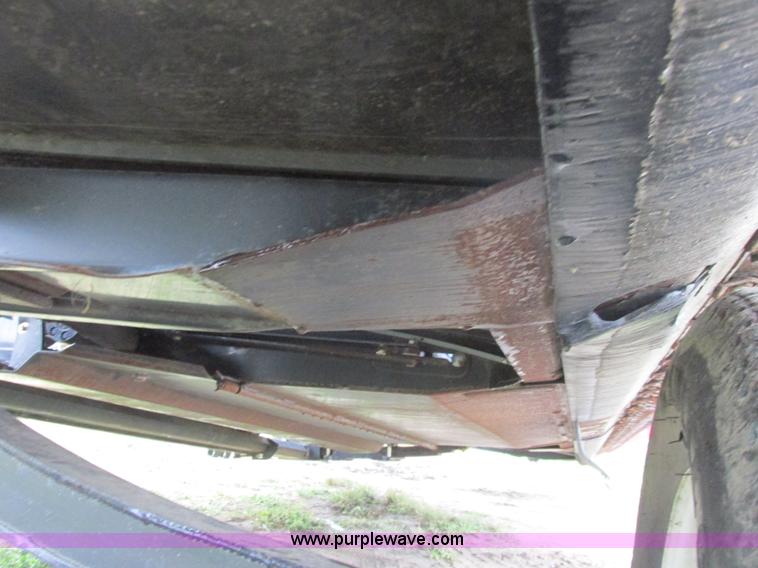 image for item A8735 2009 Honey Bee SP40 draper head