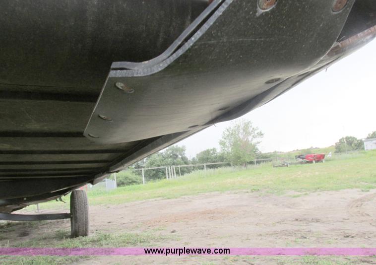 image for item A8735 2009 Honey Bee SP40 draper head