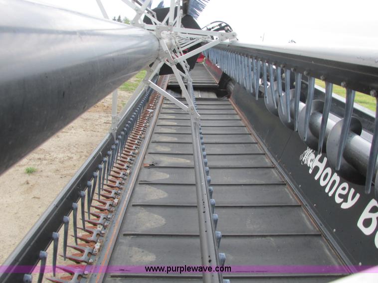 image for item A8735 2009 Honey Bee SP40 draper head