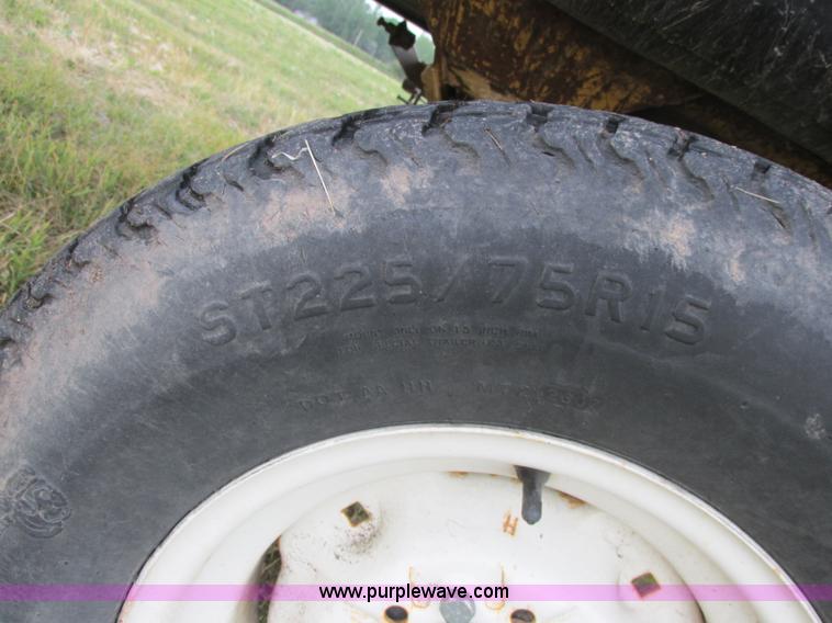 image for item A8736 2008 New Holland 94C draper head