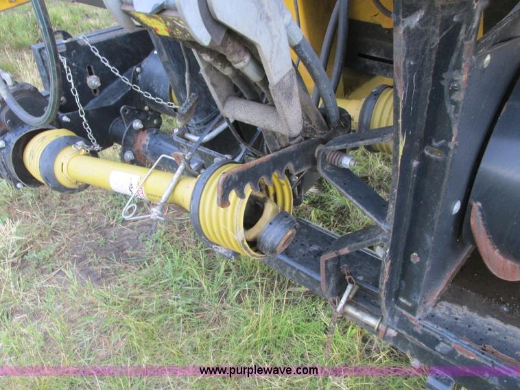 image for item A8736 2008 New Holland 94C draper head