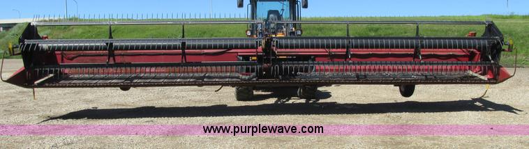 image for item A8738 1999 Case IH 1042 draper head