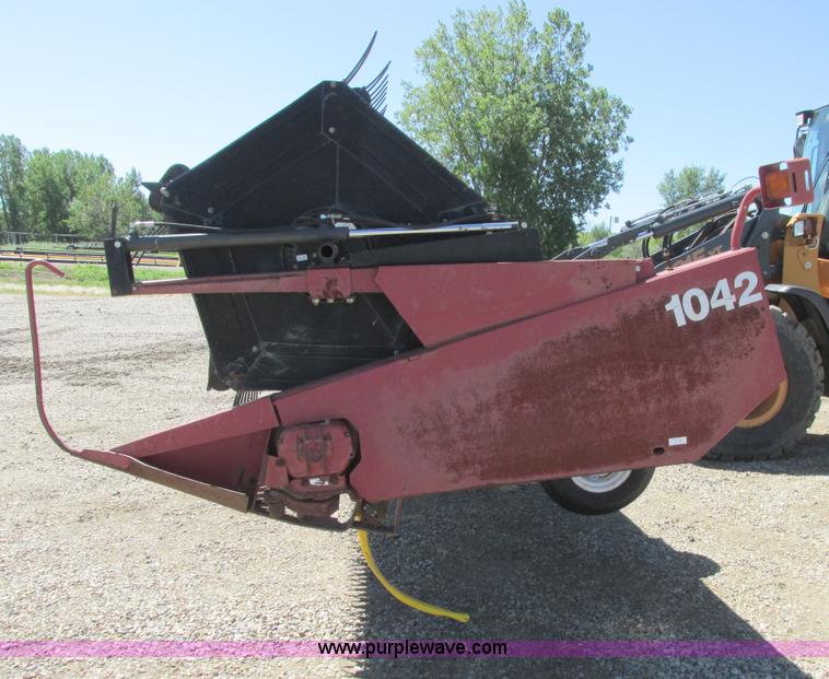 image for item A8738 1999 Case IH 1042 draper head