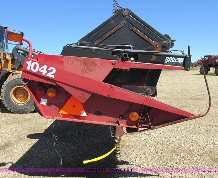 image for item A8738 1999 Case IH 1042 draper head
