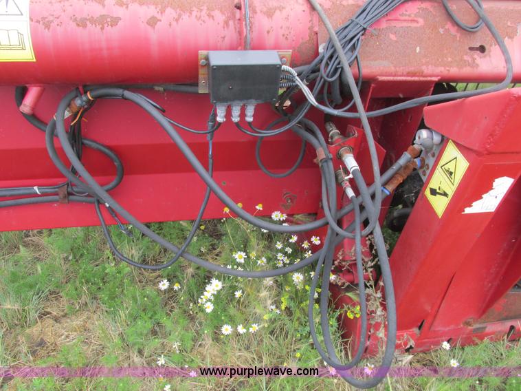 image for item A8738 1999 Case IH 1042 draper head