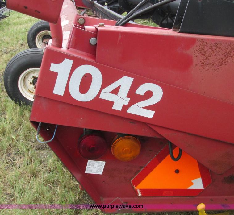 image for item A8738 1999 Case IH 1042 draper head