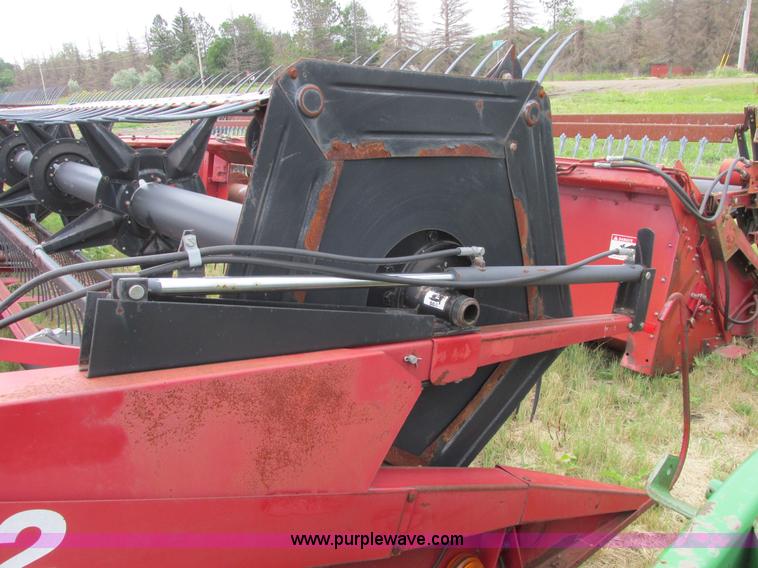 image for item A8738 1999 Case IH 1042 draper head