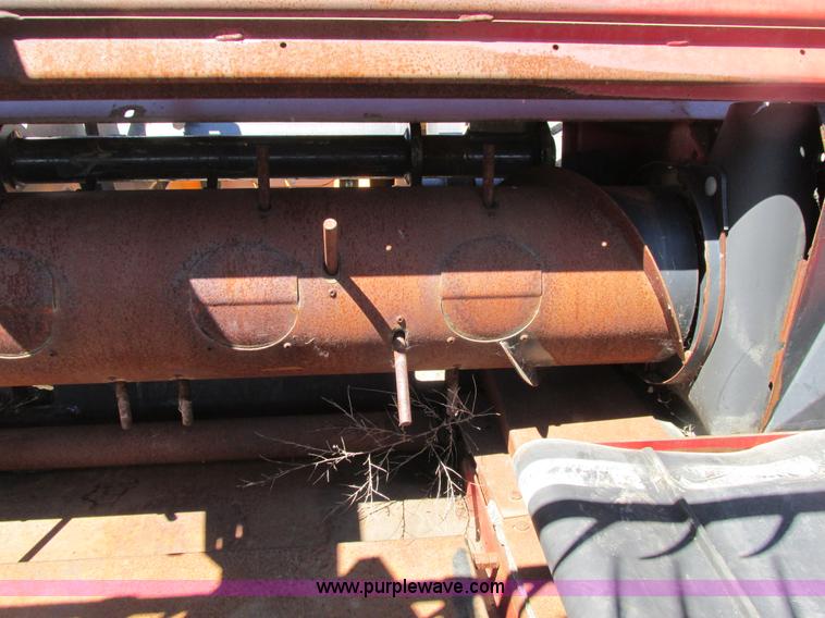 image for item A8738 1999 Case IH 1042 draper head