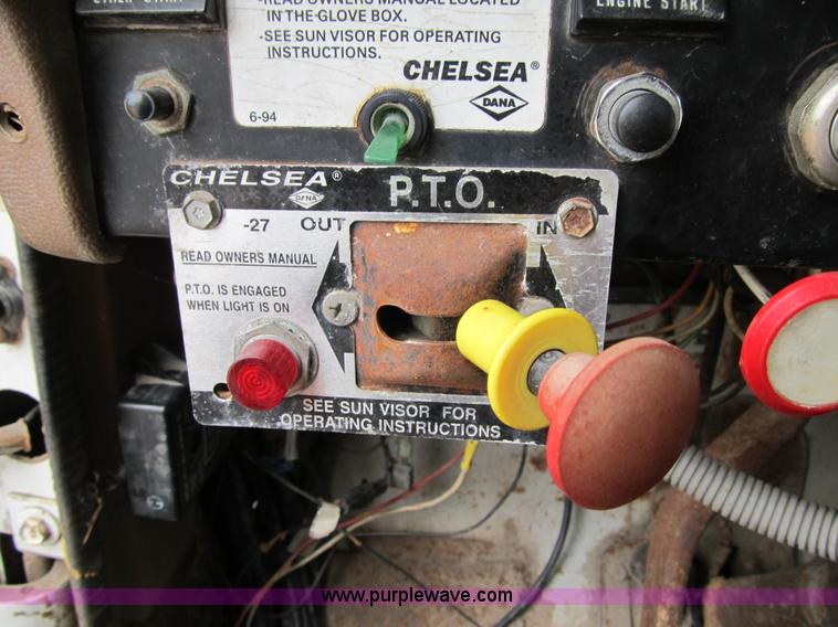 image for item AC9363 1986 International S2300 grain truck