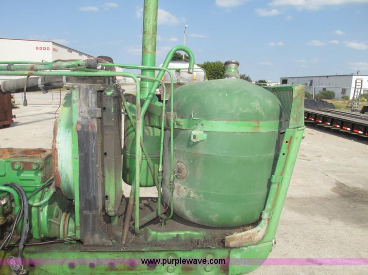 image for item AE9283 John Deere row crop tractor