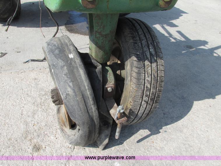 image for item AE9283 John Deere row crop tractor