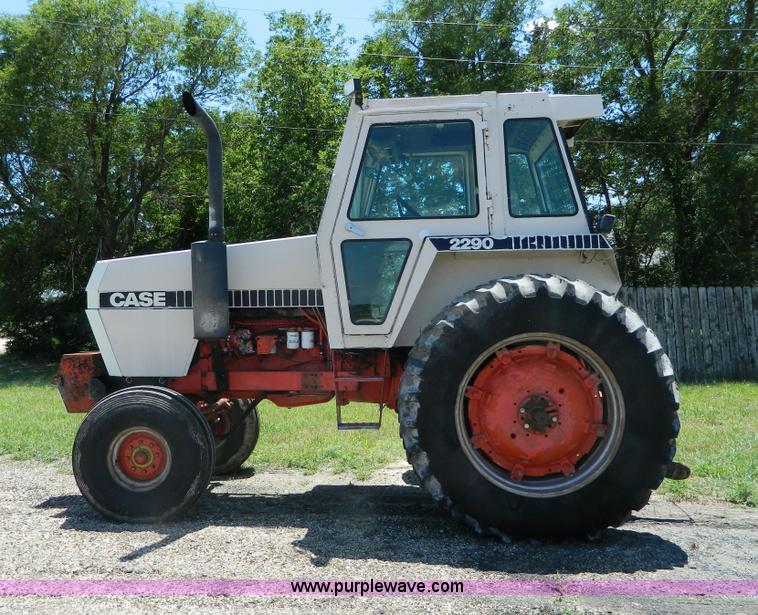 image for item AL9969 1979 Case 2290 tractor