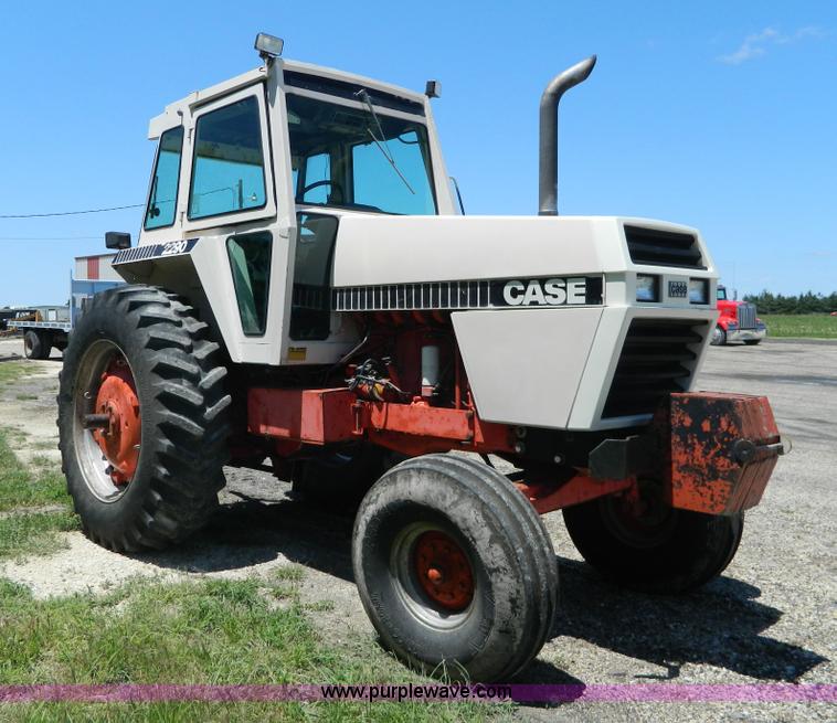image for item AL9969 1979 Case 2290 tractor