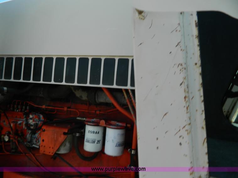 image for item AL9969 1979 Case 2290 tractor