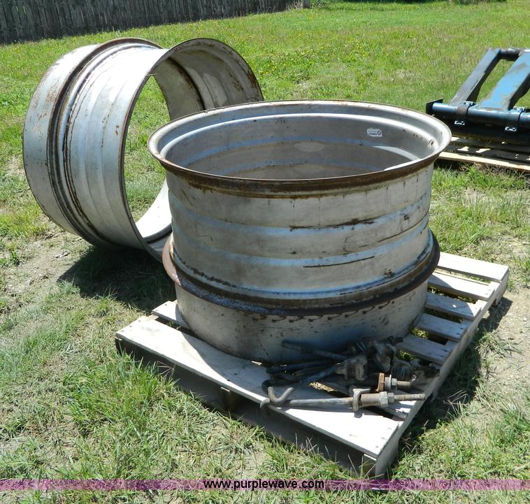 image for item AL9969 1979 Case 2290 tractor