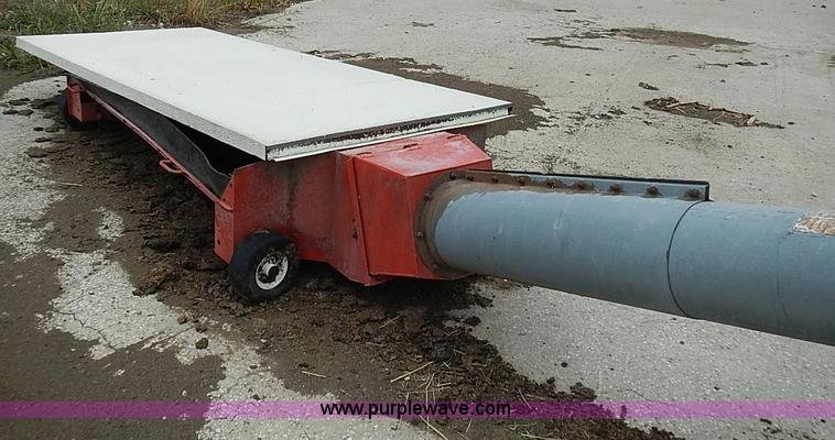 image for item BA9705 (7) 12 ton overhead bulk bins