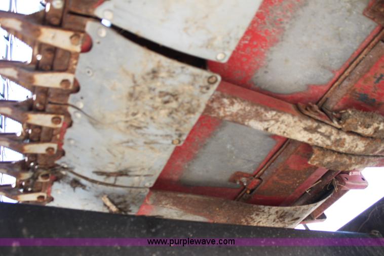 image for item F3288 1996 Case IH 1020 25' flex head