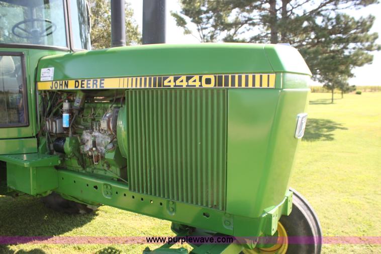 image for item F3289 John Deere 4440 tractor