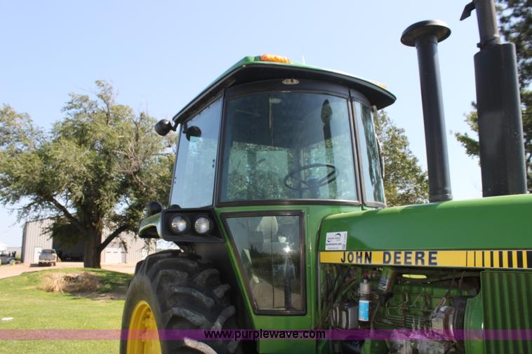 image for item F3289 John Deere 4440 tractor