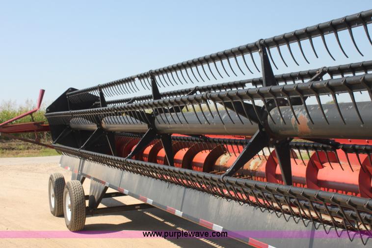 image for item F3290 2001 Case IH 1020 30' flex head