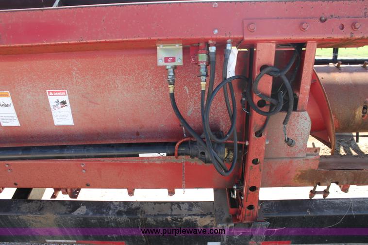 image for item F3290 2001 Case IH 1020 30' flex head