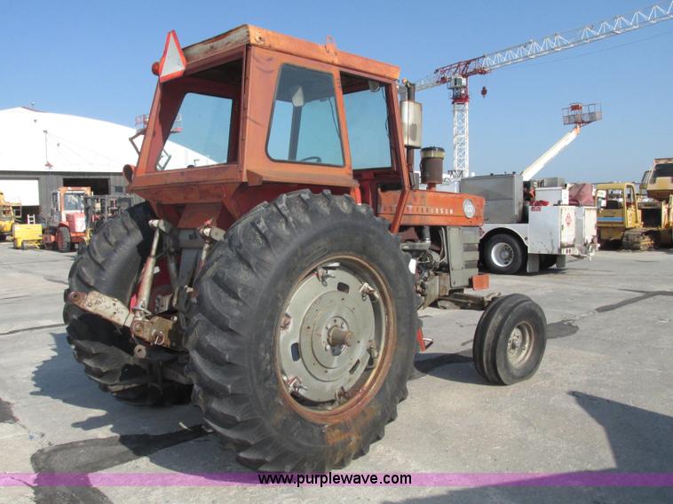 image for item F7472 1970 Massey-Ferguson 1100 tractor