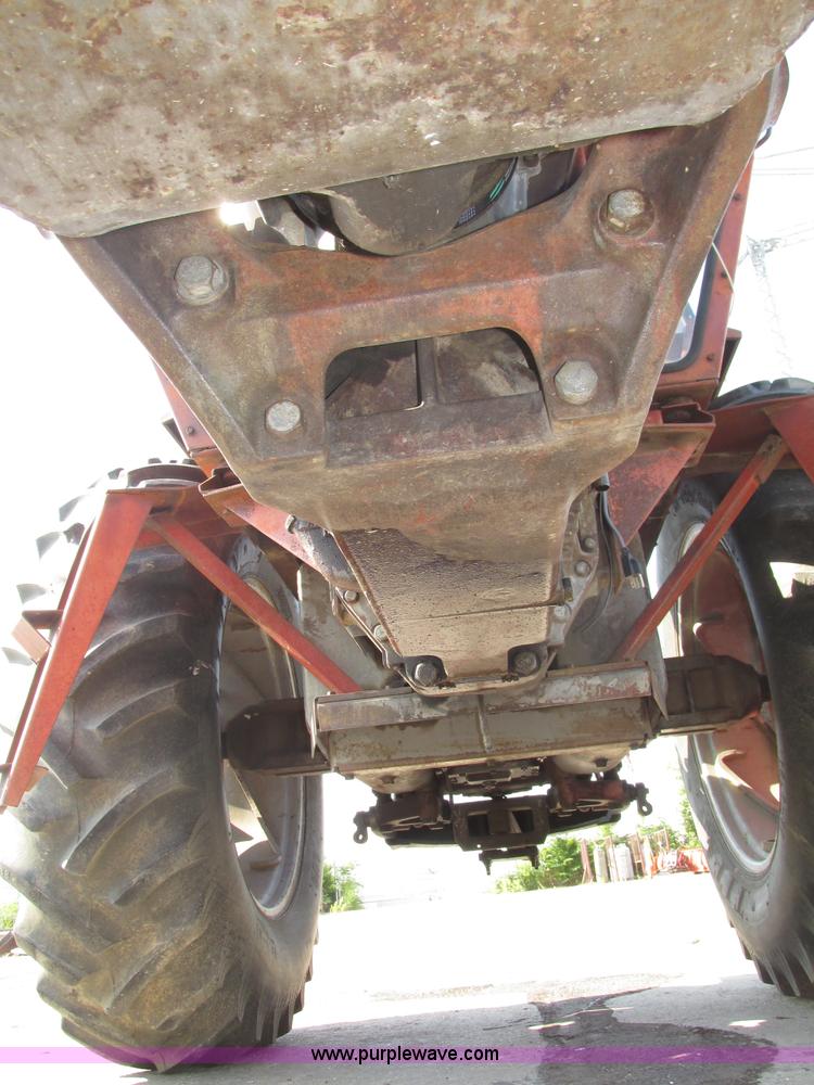 image for item F7472 1970 Massey-Ferguson 1100 tractor