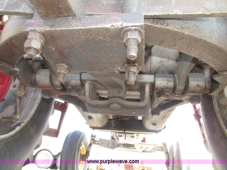 image for item F7472 1970 Massey-Ferguson 1100 tractor