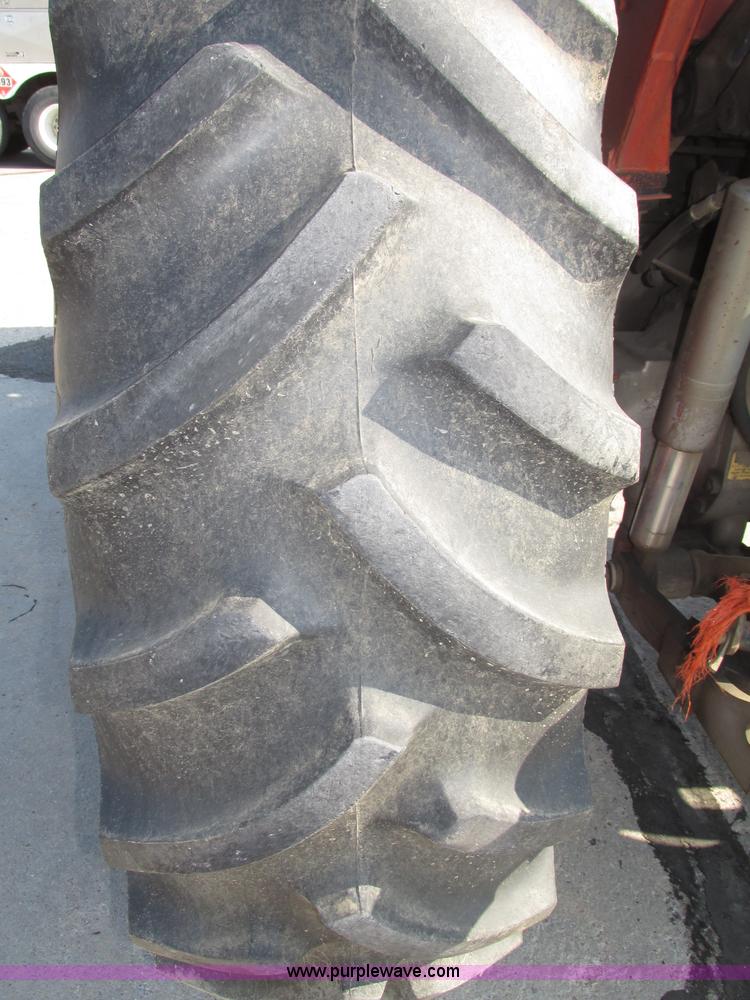 image for item F7472 1970 Massey-Ferguson 1100 tractor