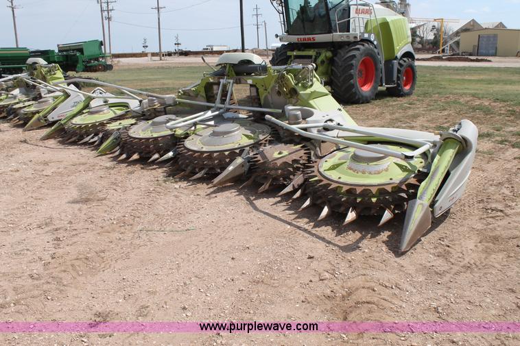 image for item H1739 2008 Claas Orbis 750 row crop head