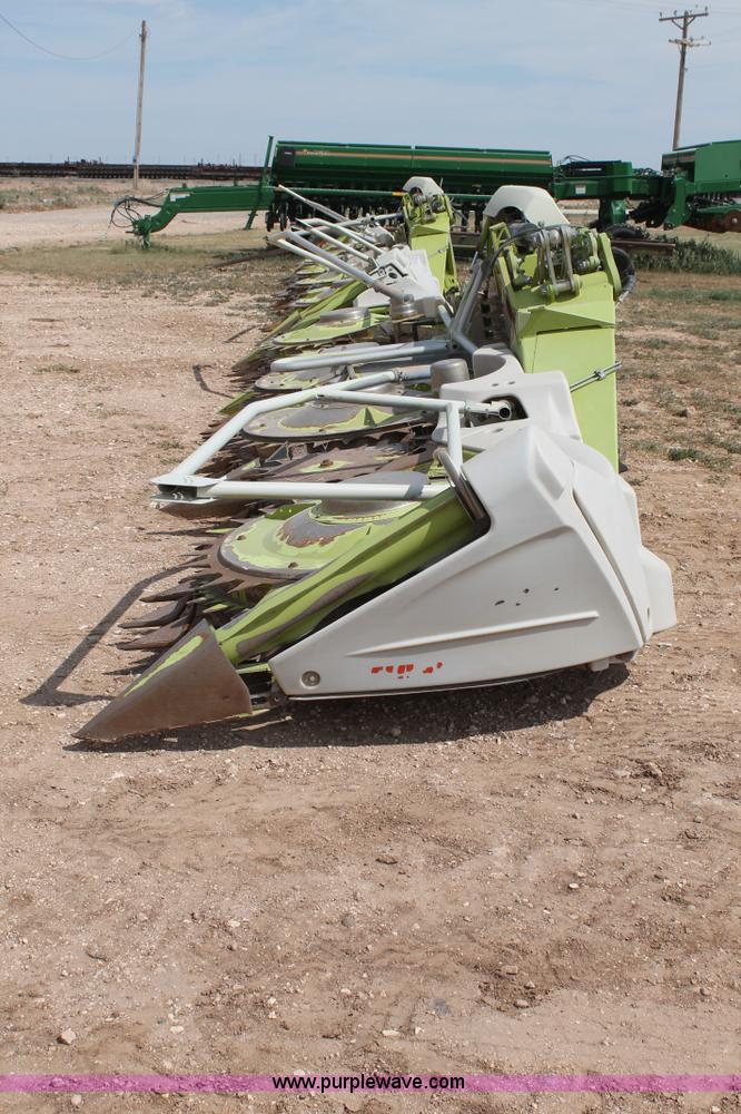 image for item H1739 2008 Claas Orbis 750 row crop head