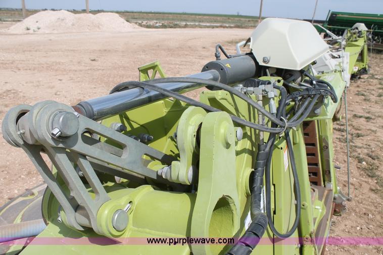 image for item H1739 2008 Claas Orbis 750 row crop head