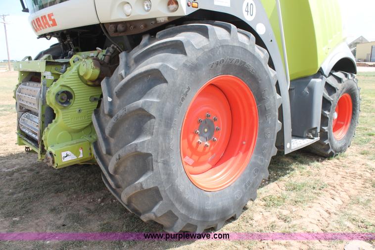 image for item H1740 2009 Claas Jaguar 980 forage harvester