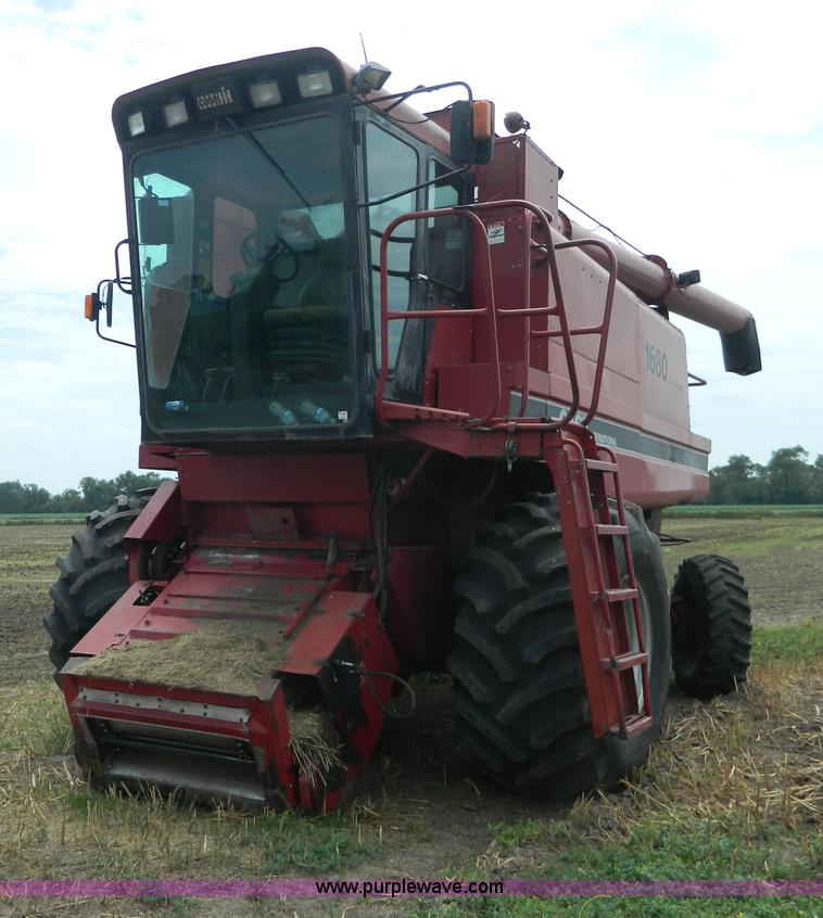 image for item H2424 1986 Case IH 1680 Axial-Flow combine
