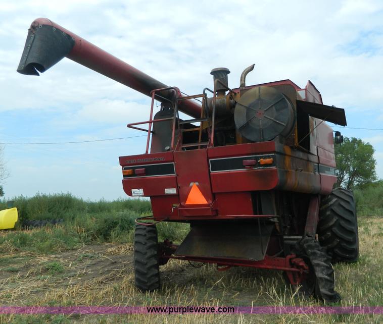 image for item H2424 1986 Case IH 1680 Axial-Flow combine