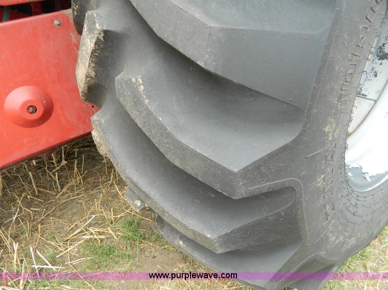 image for item H2424 1986 Case IH 1680 Axial-Flow combine