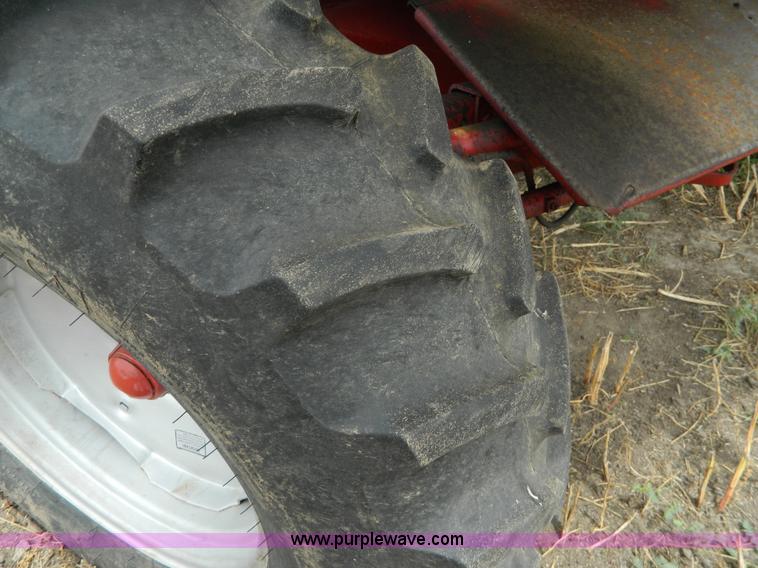 image for item H2424 1986 Case IH 1680 Axial-Flow combine