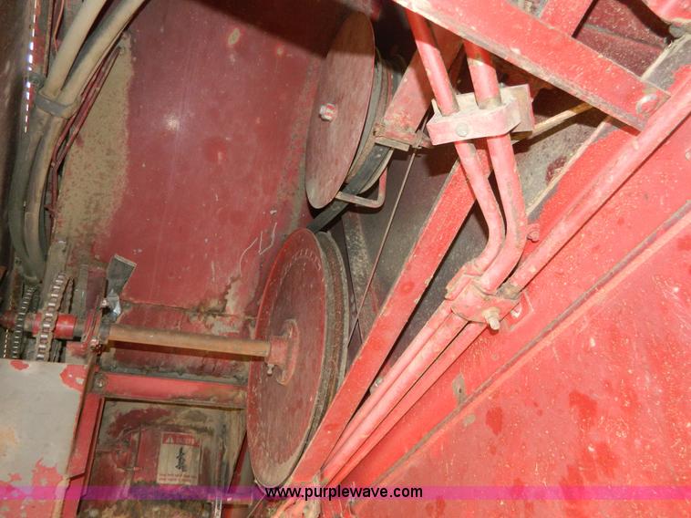 image for item H2424 1986 Case IH 1680 Axial-Flow combine