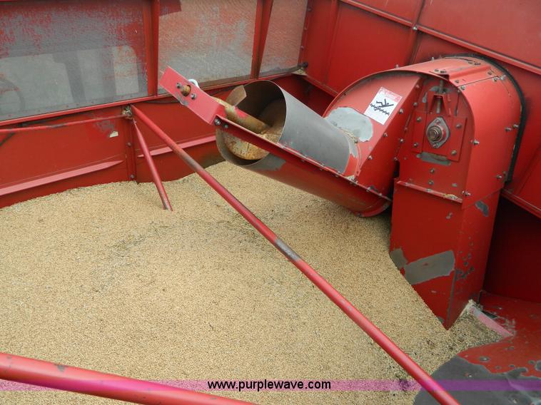 image for item H2424 1986 Case IH 1680 Axial-Flow combine