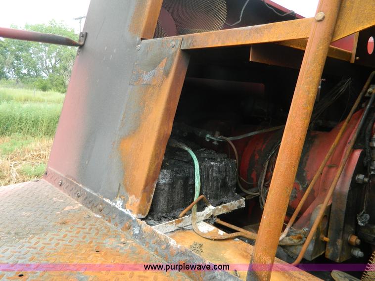 image for item H2424 1986 Case IH 1680 Axial-Flow combine