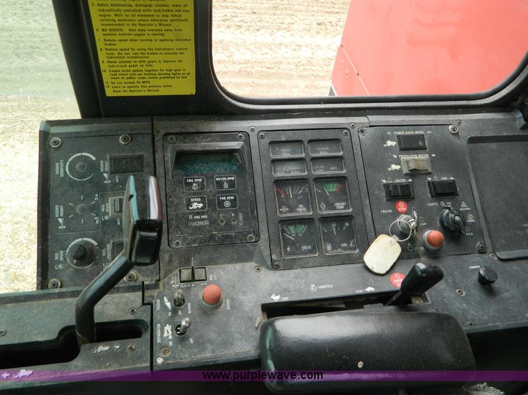 image for item H2424 1986 Case IH 1680 Axial-Flow combine